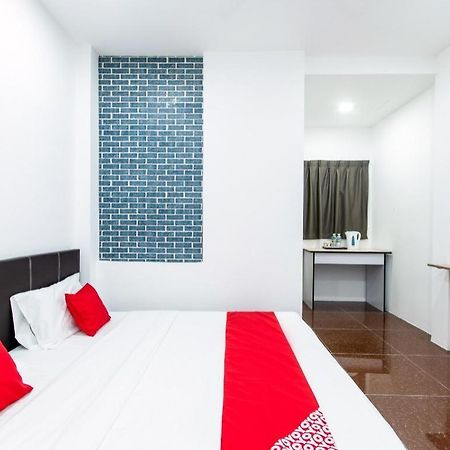 Oyo 44011 Weng Bee Guest House Kota Kinabalu Buitenkant foto