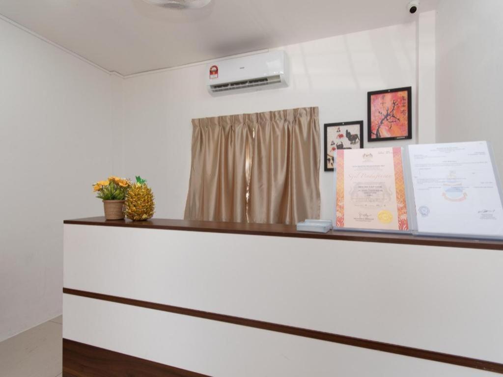 Oyo 44011 Weng Bee Guest House Kota Kinabalu Buitenkant foto
