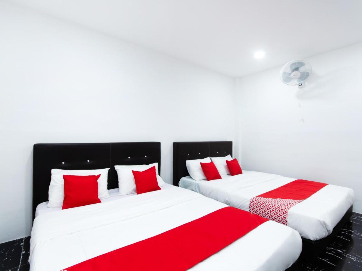 Oyo 44011 Weng Bee Guest House Kota Kinabalu Buitenkant foto