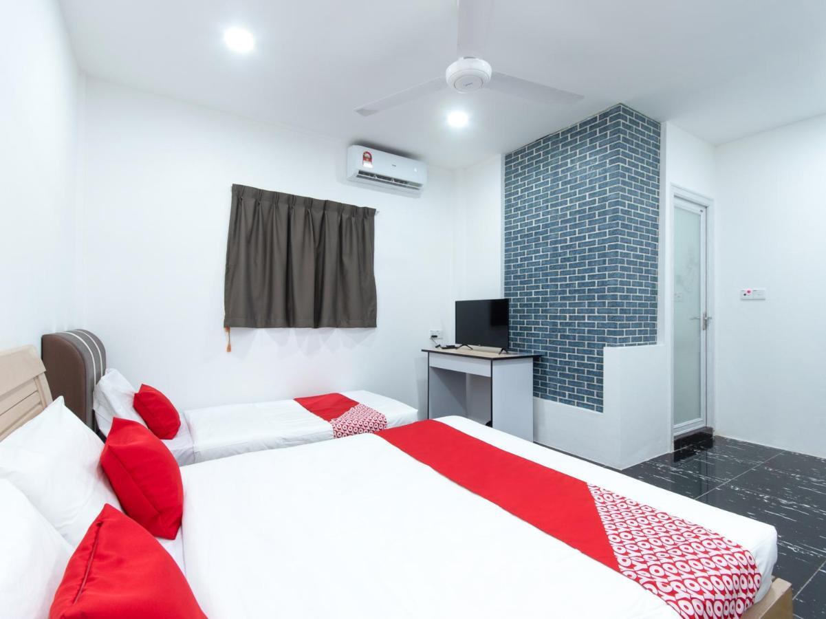 Oyo 44011 Weng Bee Guest House Kota Kinabalu Buitenkant foto