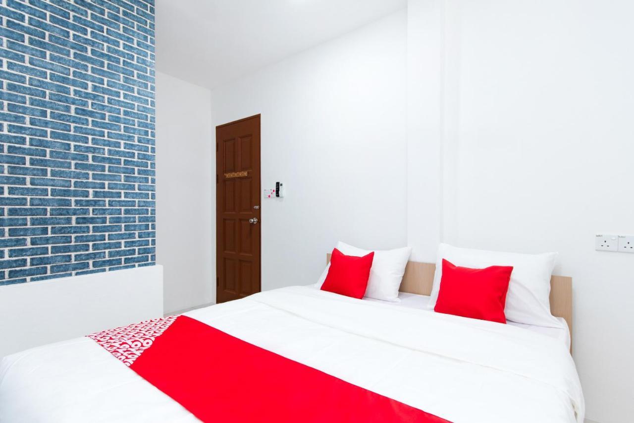 Oyo 44011 Weng Bee Guest House Kota Kinabalu Buitenkant foto