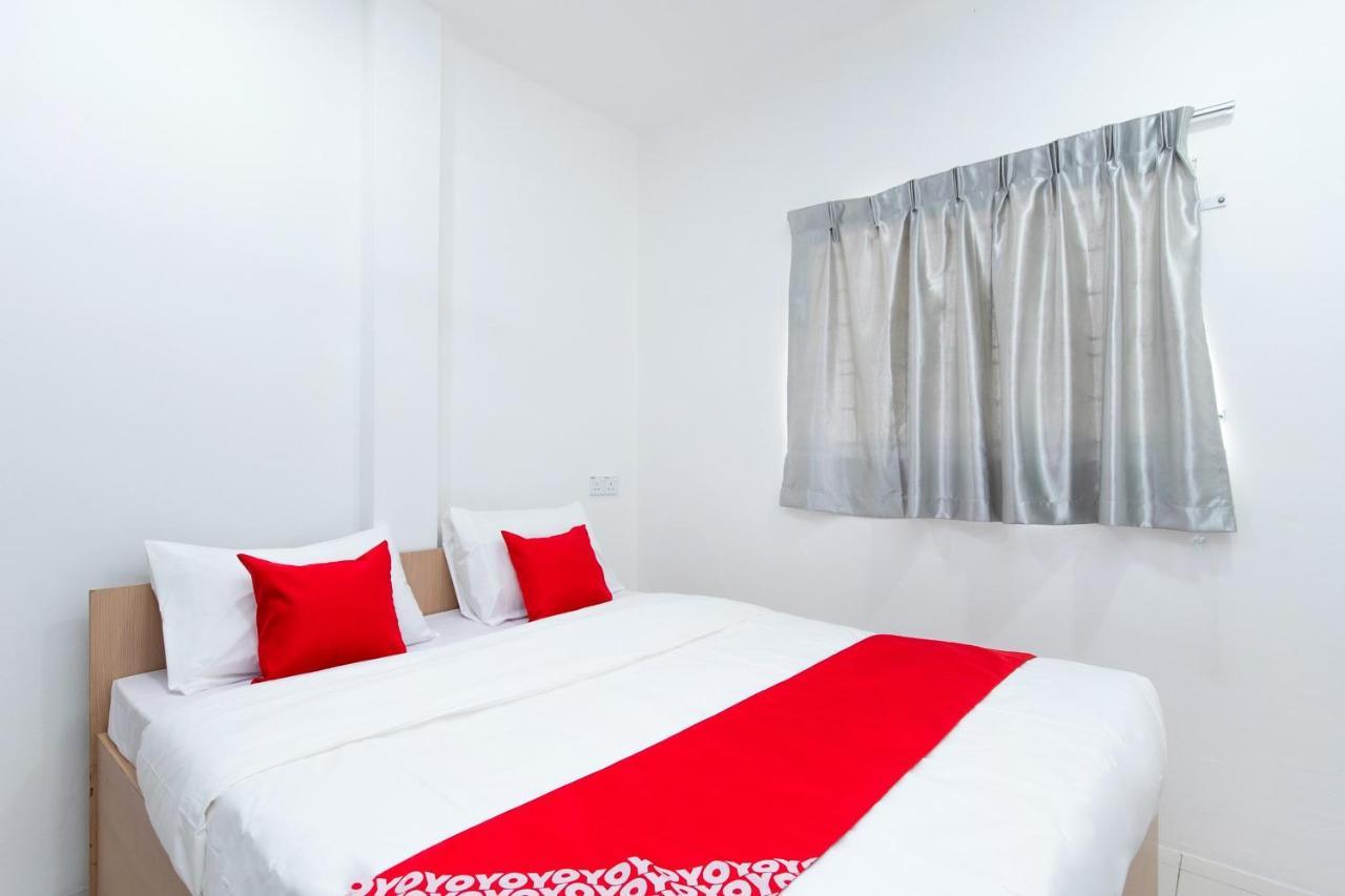 Oyo 44011 Weng Bee Guest House Kota Kinabalu Buitenkant foto
