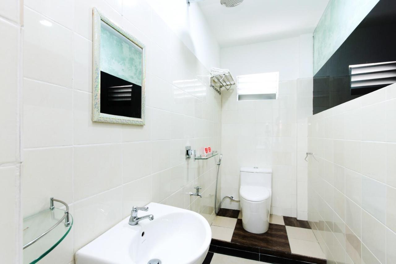 Oyo 44011 Weng Bee Guest House Kota Kinabalu Buitenkant foto