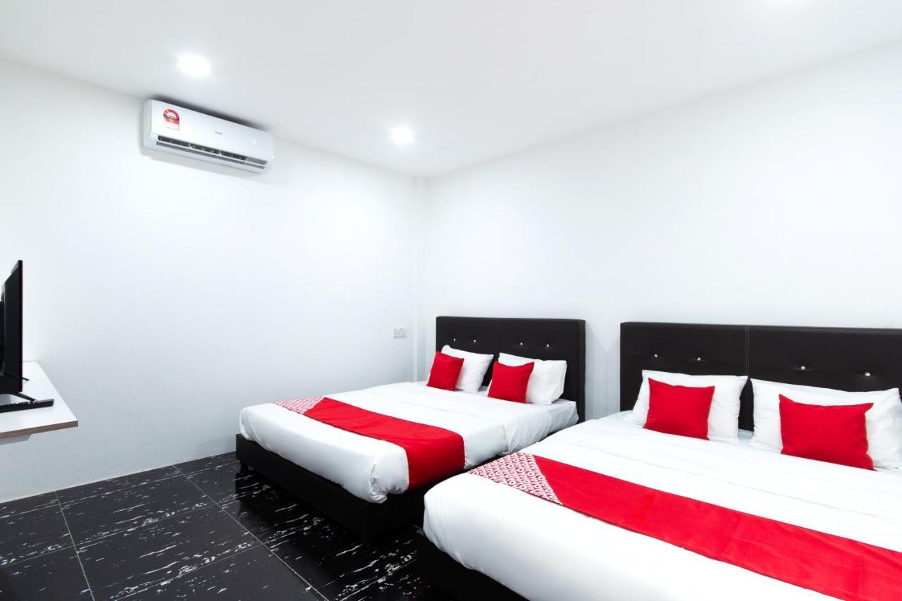 Oyo 44011 Weng Bee Guest House Kota Kinabalu Buitenkant foto