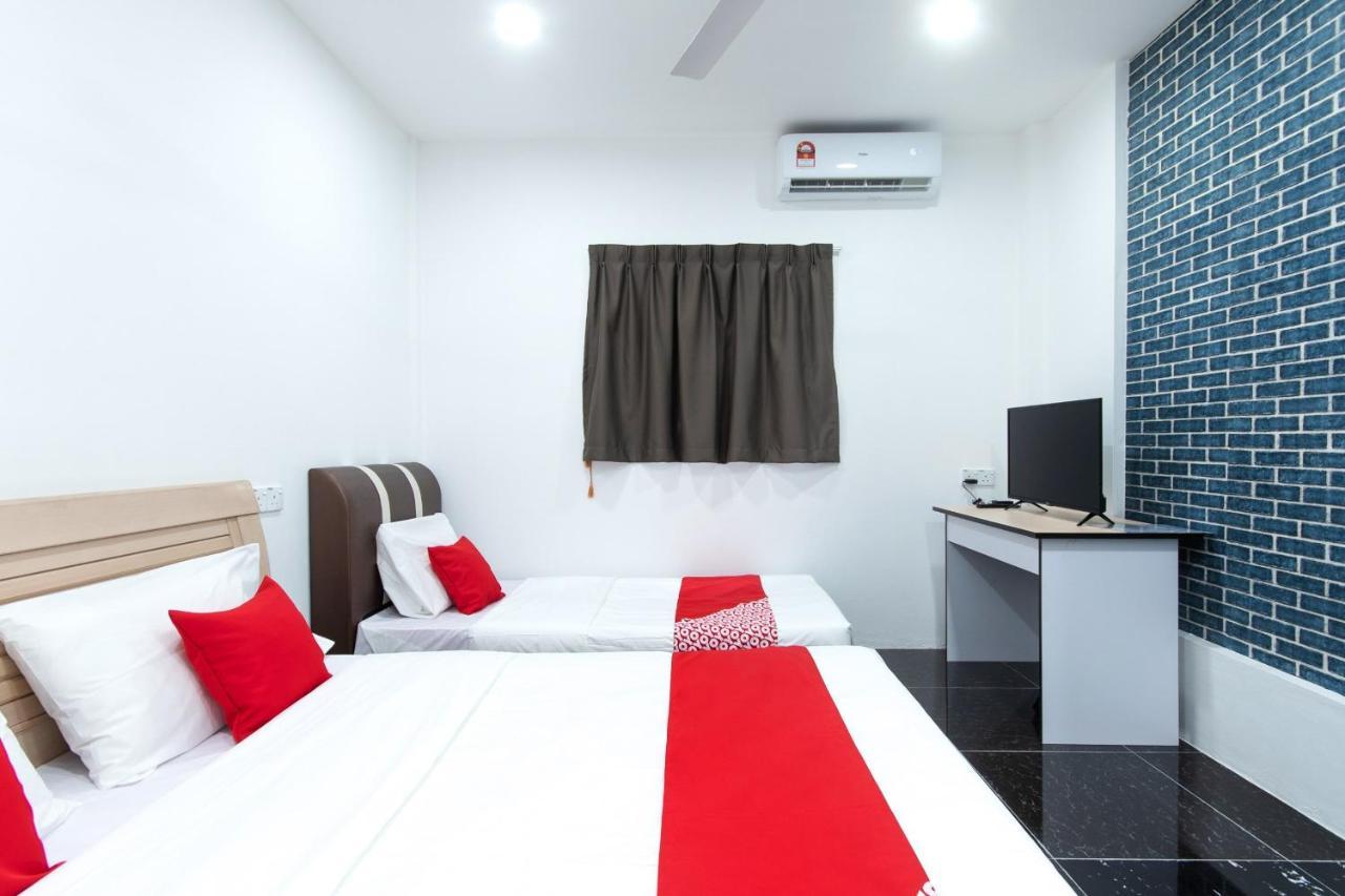 Oyo 44011 Weng Bee Guest House Kota Kinabalu Buitenkant foto