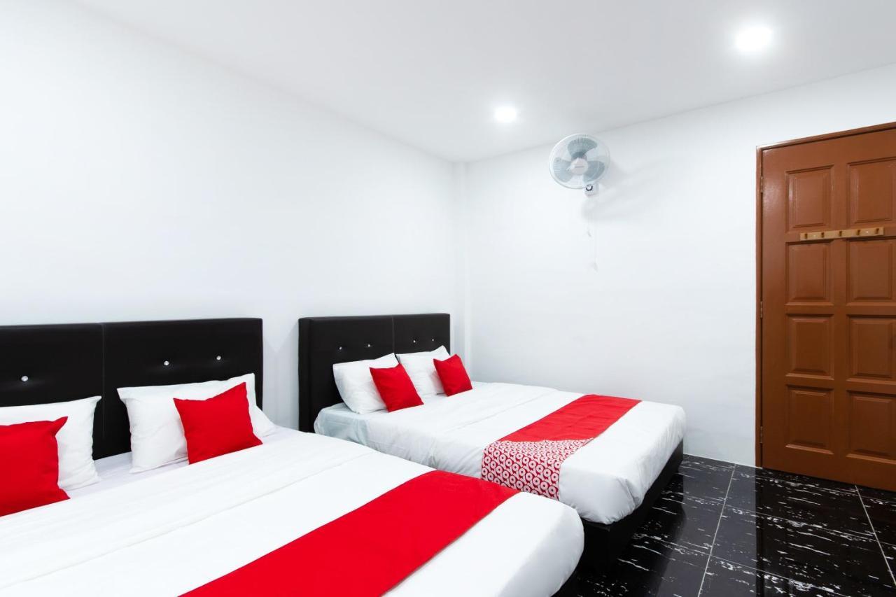 Oyo 44011 Weng Bee Guest House Kota Kinabalu Buitenkant foto