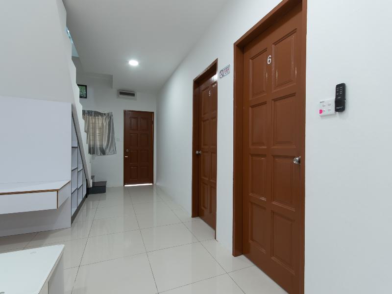 Oyo 44011 Weng Bee Guest House Kota Kinabalu Buitenkant foto