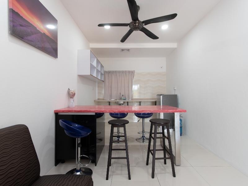 Oyo 44011 Weng Bee Guest House Kota Kinabalu Buitenkant foto